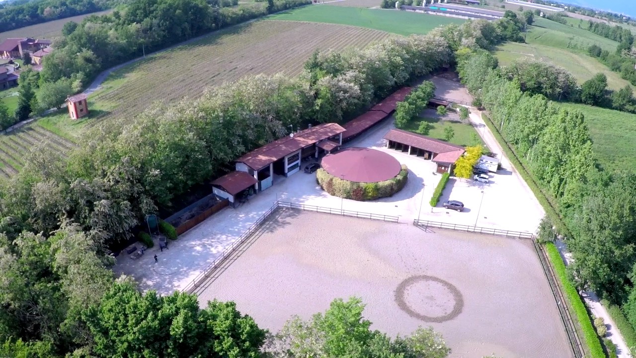 Montenetto Stables foto aerea